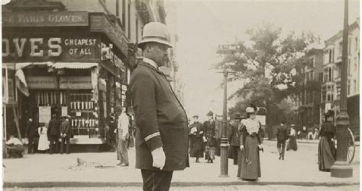 15 Fascinating New York City Street Scenes From 1896