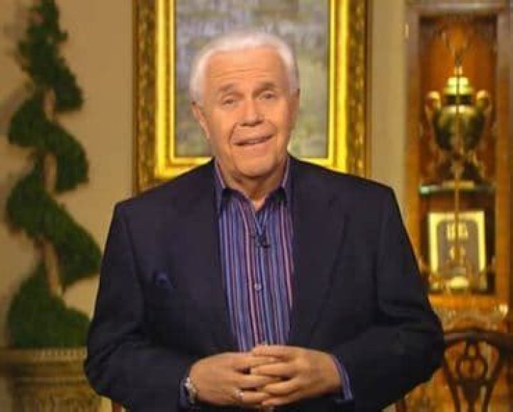 A look at Lecrae net worth, house, cars ,height and age