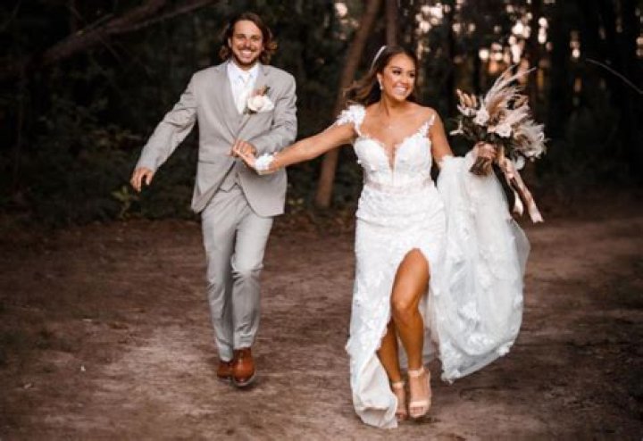 Alexandra Kay Age | Wiki, Net worth, Bio, Height, Husband