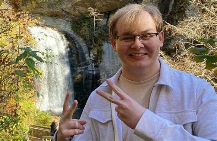 CallMeCarson Bio & Wiki: Net Worth, Age, Height & Weight