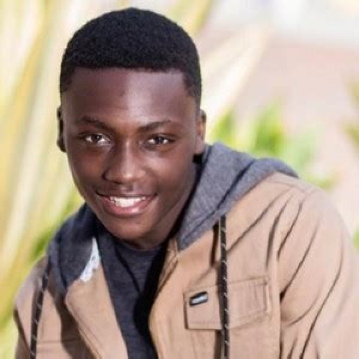 Devon Weetly Age | Wiki, Net worth, Bio, Height, Girlfriend