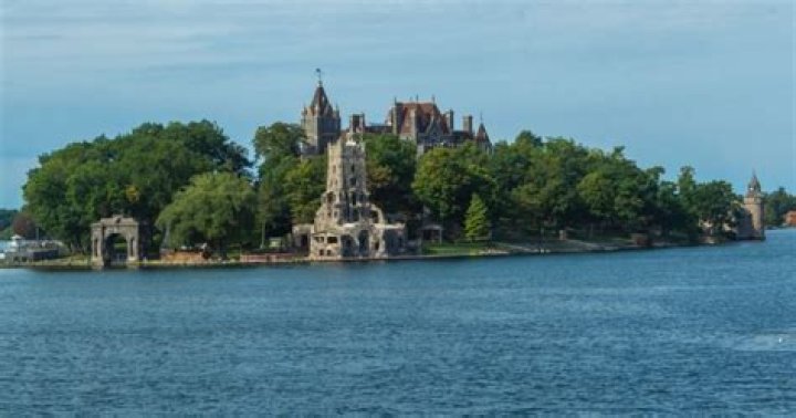 Discover Boldt Castle, The New York Palace On 'Heart Island'