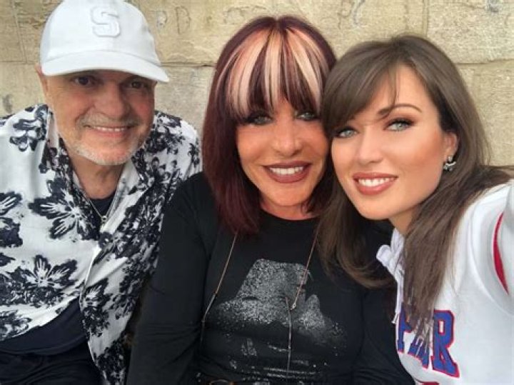 Elsa Esnoult Origine Parents