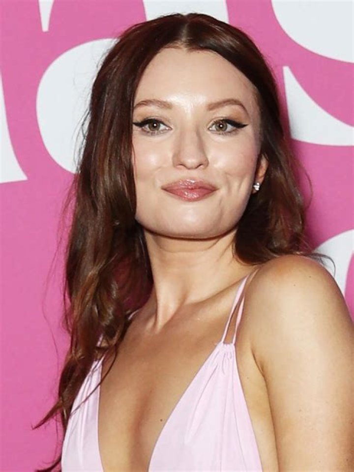 Emily Browning - CelebNetWorth