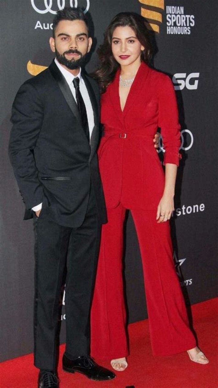 How tall is Anushka Sharma