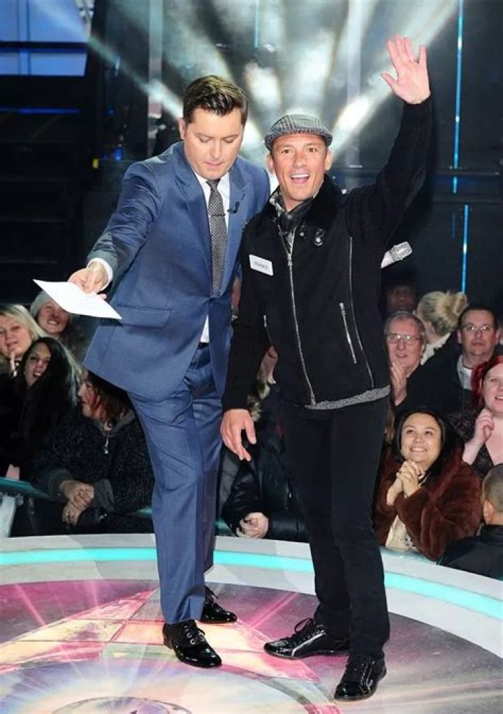 How tall is Frankie Dettori