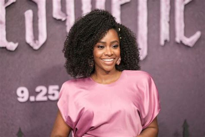 How tall is Teyonah Parris