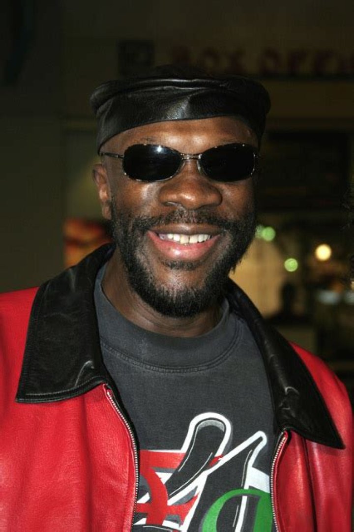 How tall was Isaac Hayes