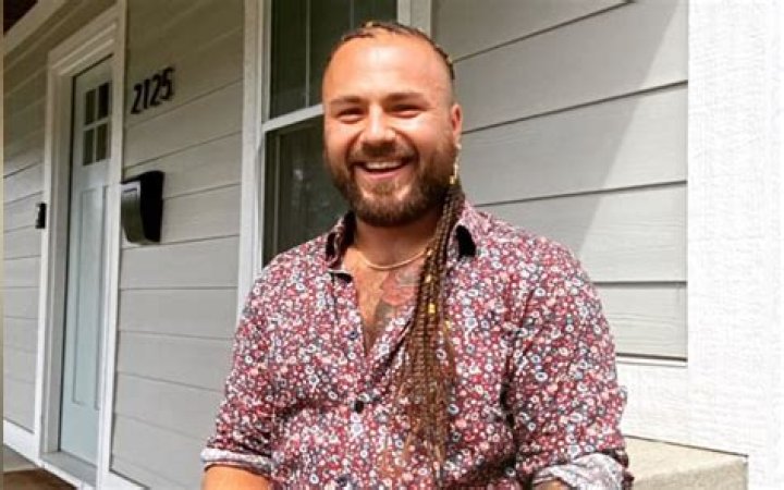 Is Tad Starsiak Married to His Wife? Age, Biography