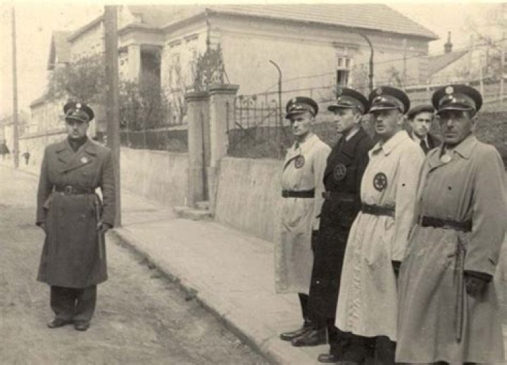 Why Some Jewish People Collaborated With The Nazis